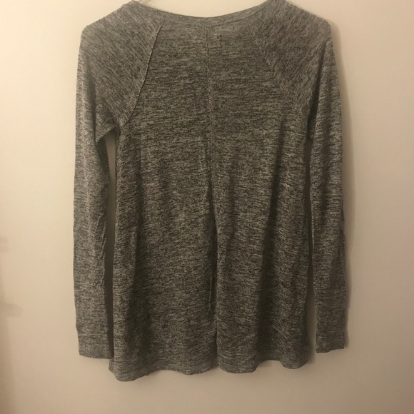 Hollister Gray Top - Picture 3 of 4